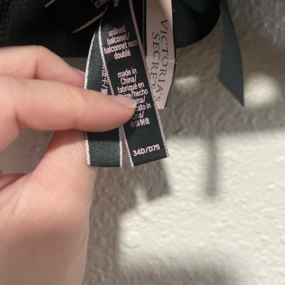 NWT Victorias Secret Strappy Balconette Bra - Picture 7 of 7